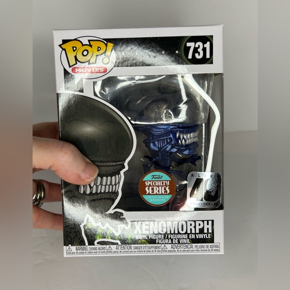 Funko ALIEN XENOMORPH SPECIALTY SERIES METALIC BLUE POP PRICE FIRM - Picture 2 of 9